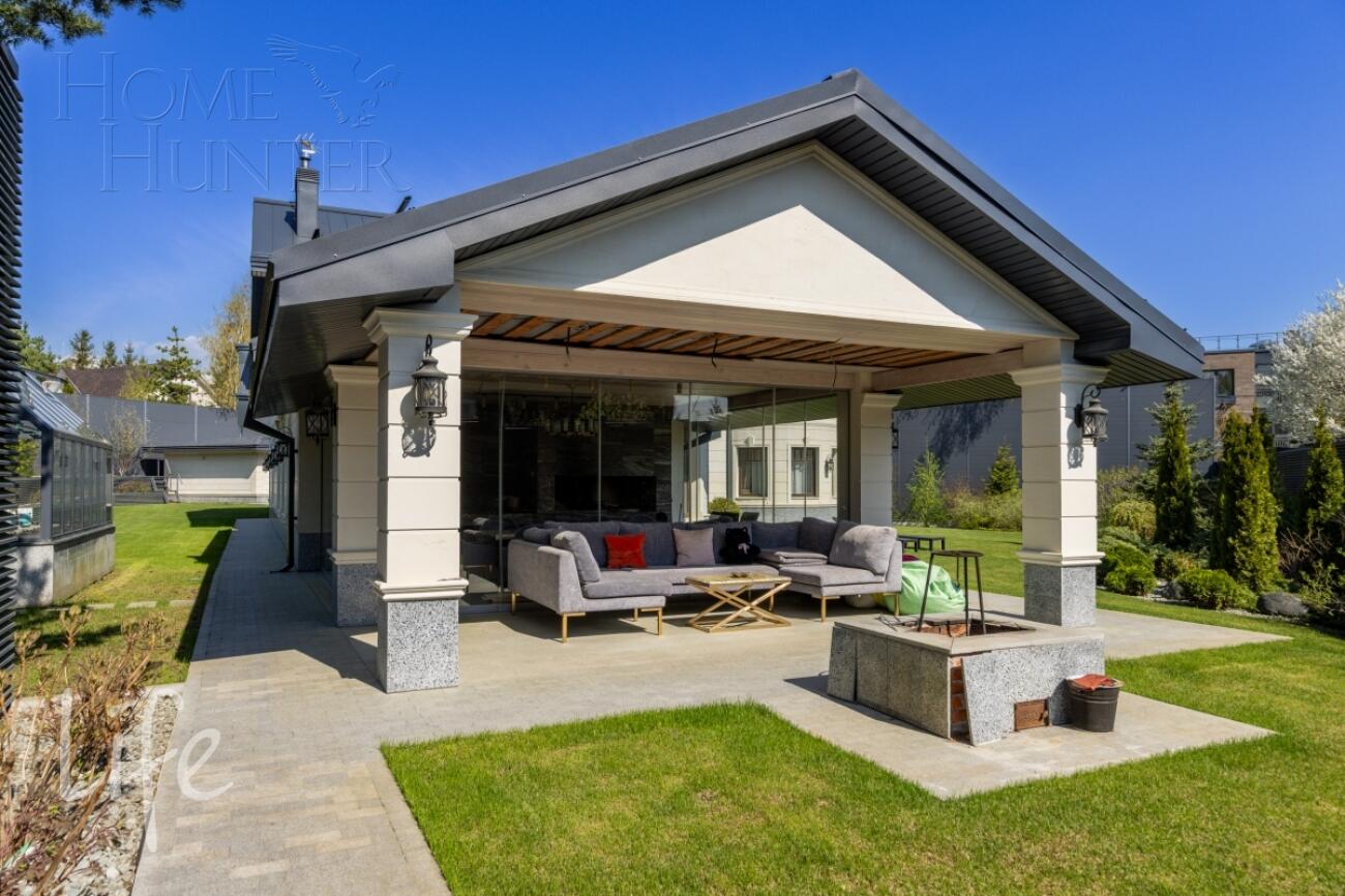 2-этажный коттедж 700 м² с отделкой