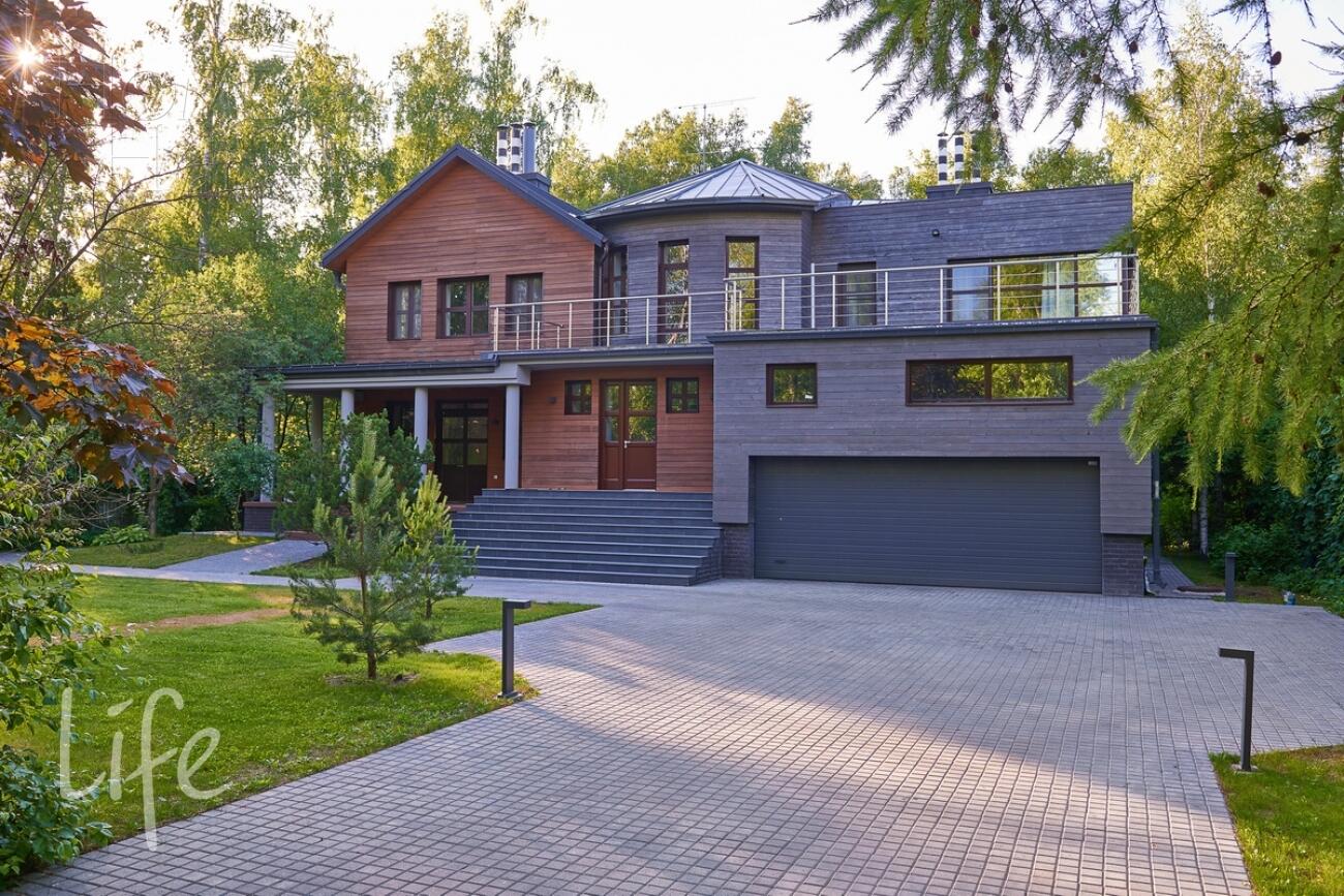 2-этажный коттедж 650 м² с отделкой