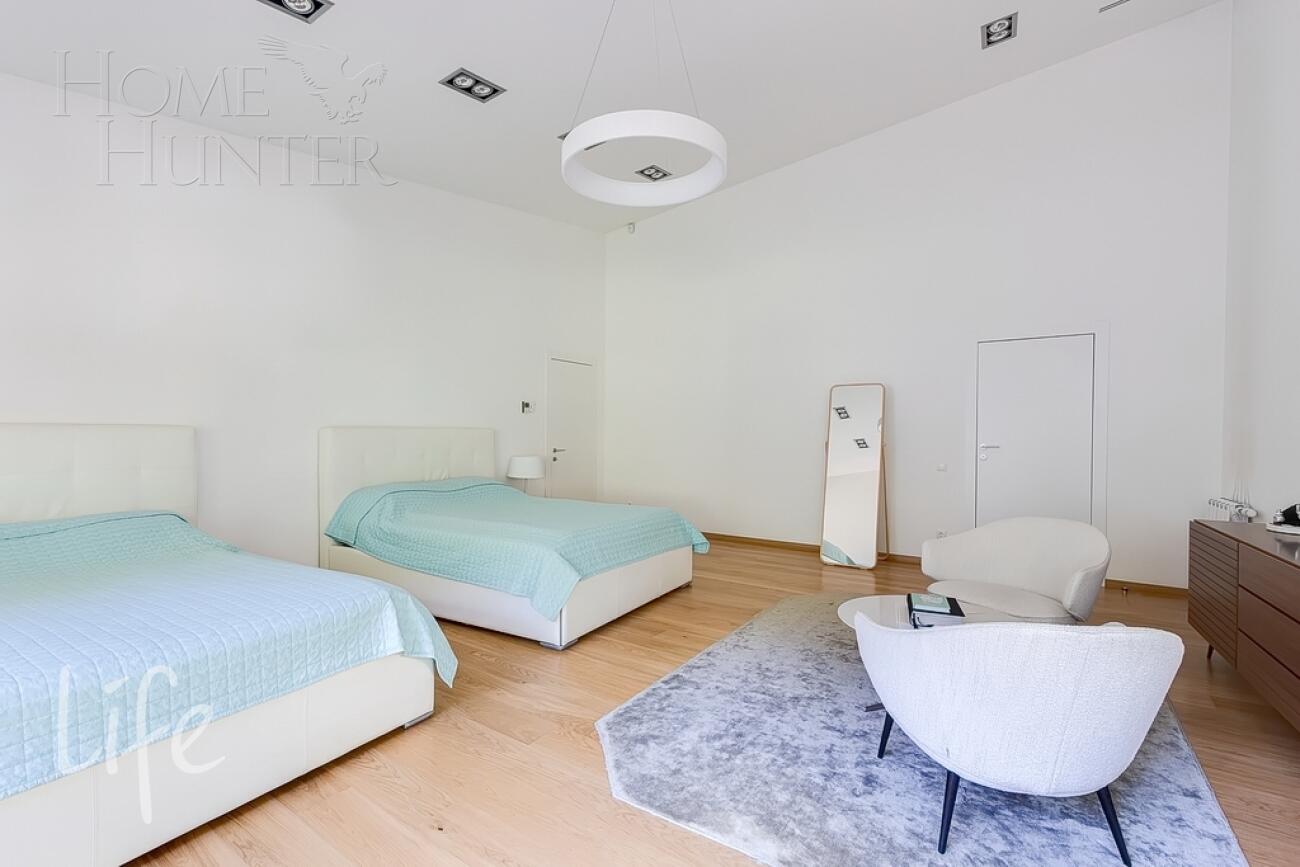 3-этажный коттедж 539 м² с отделкой