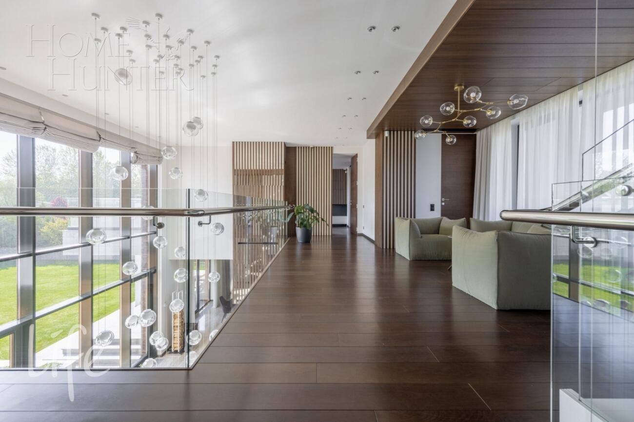 2-этажный коттедж 550 м² с отделкой