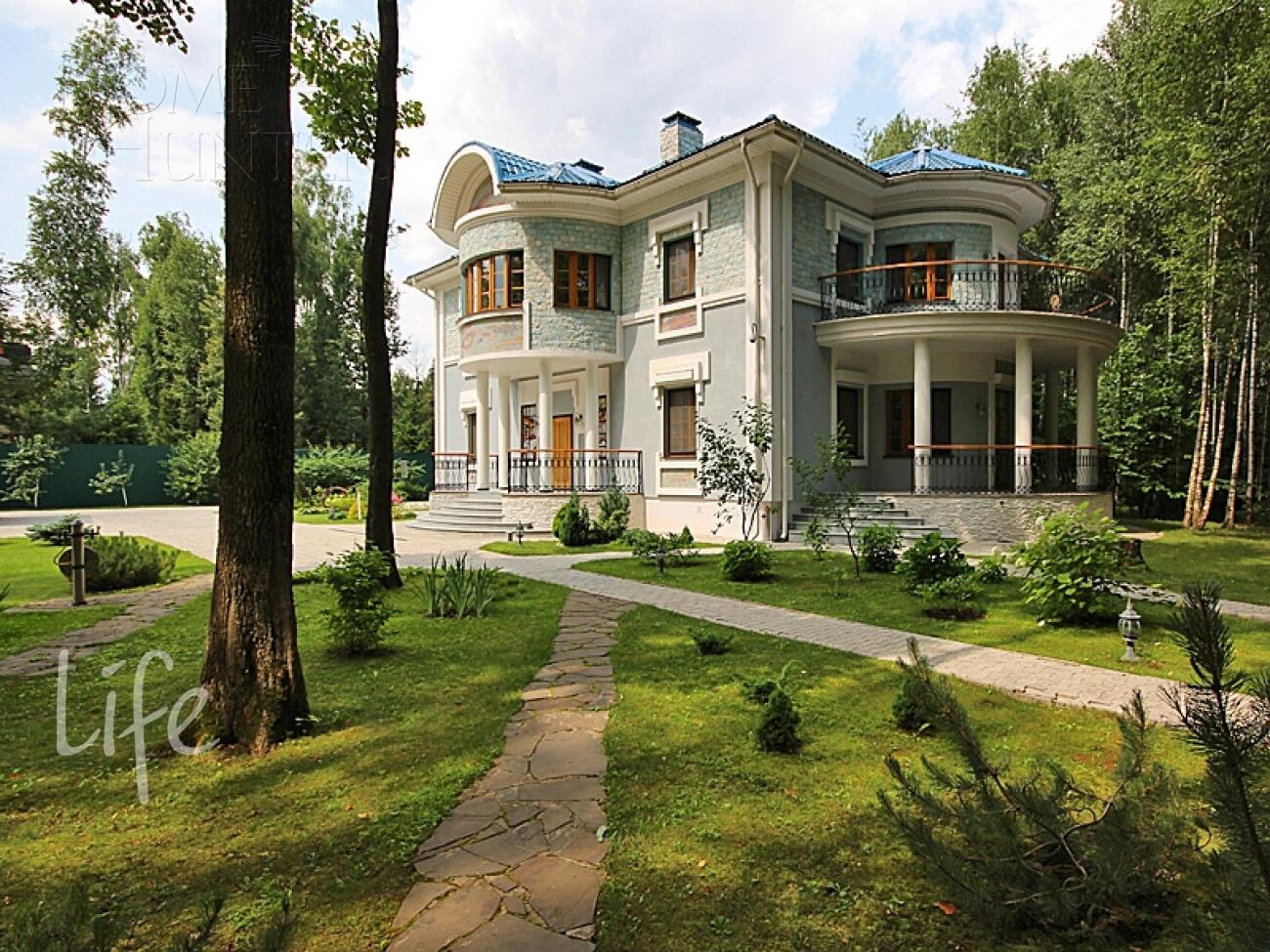 2-этажный коттедж 530 м² с отделкой