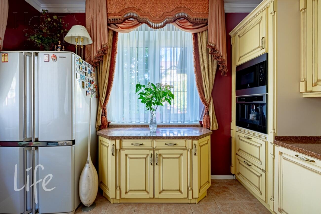 2-этажный коттедж 450 м² с отделкой