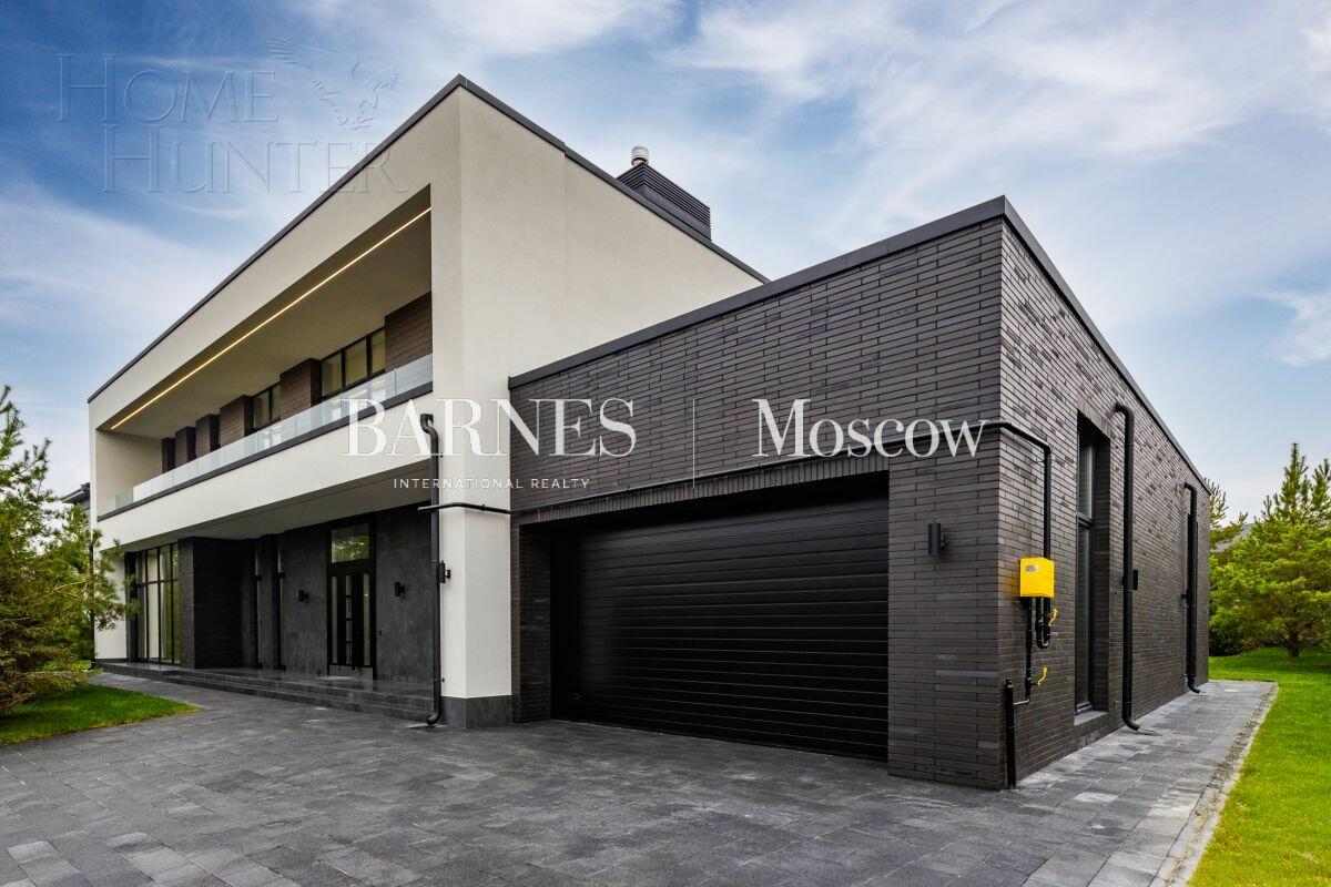 2-этажный коттедж 705 м² с отделкой