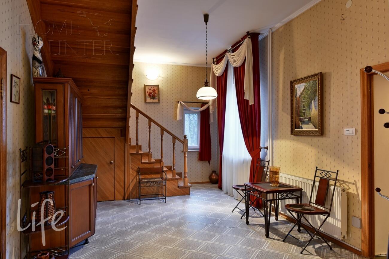 2-этажный коттедж 320 м² с отделкой