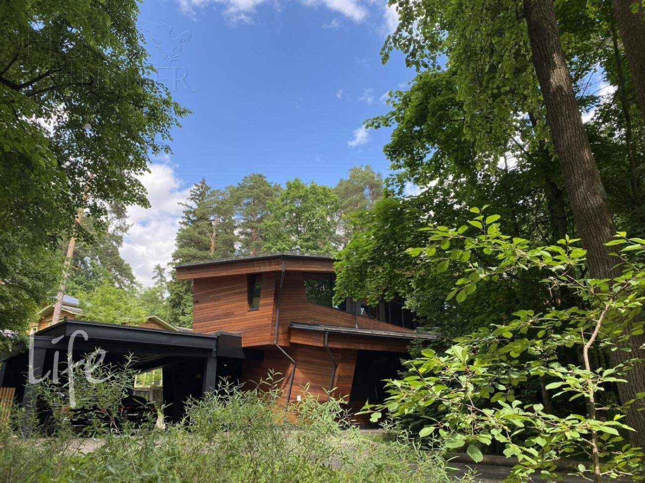 3-этажный коттедж 539 м² с отделкой