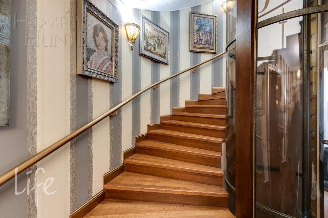 2-этажный коттедж 620 м² с отделкой