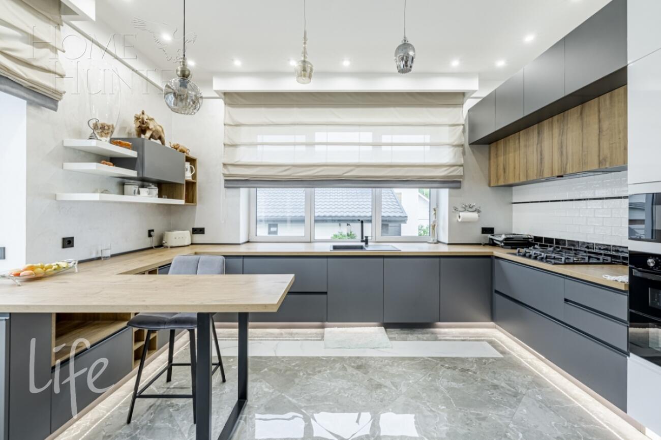 2-этажный коттедж 673 м² с отделкой