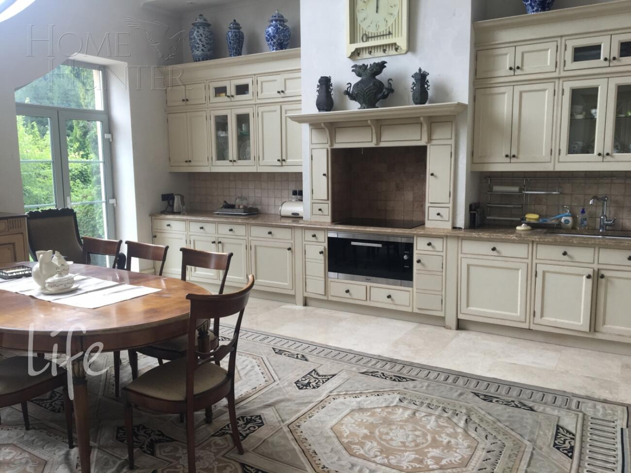 1-этажный коттедж 250 м² с отделкой