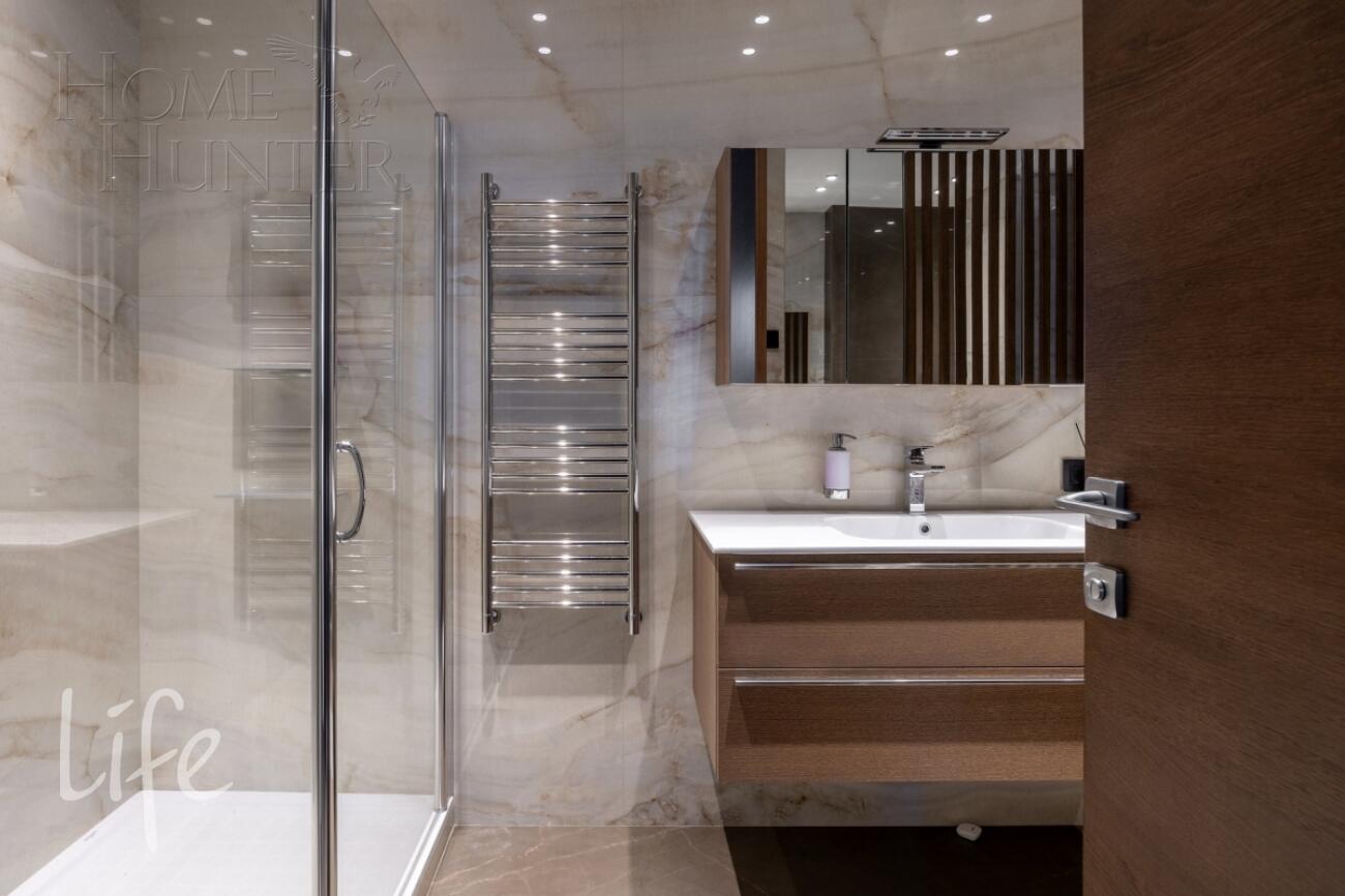 2-этажный коттедж 550 м² с отделкой