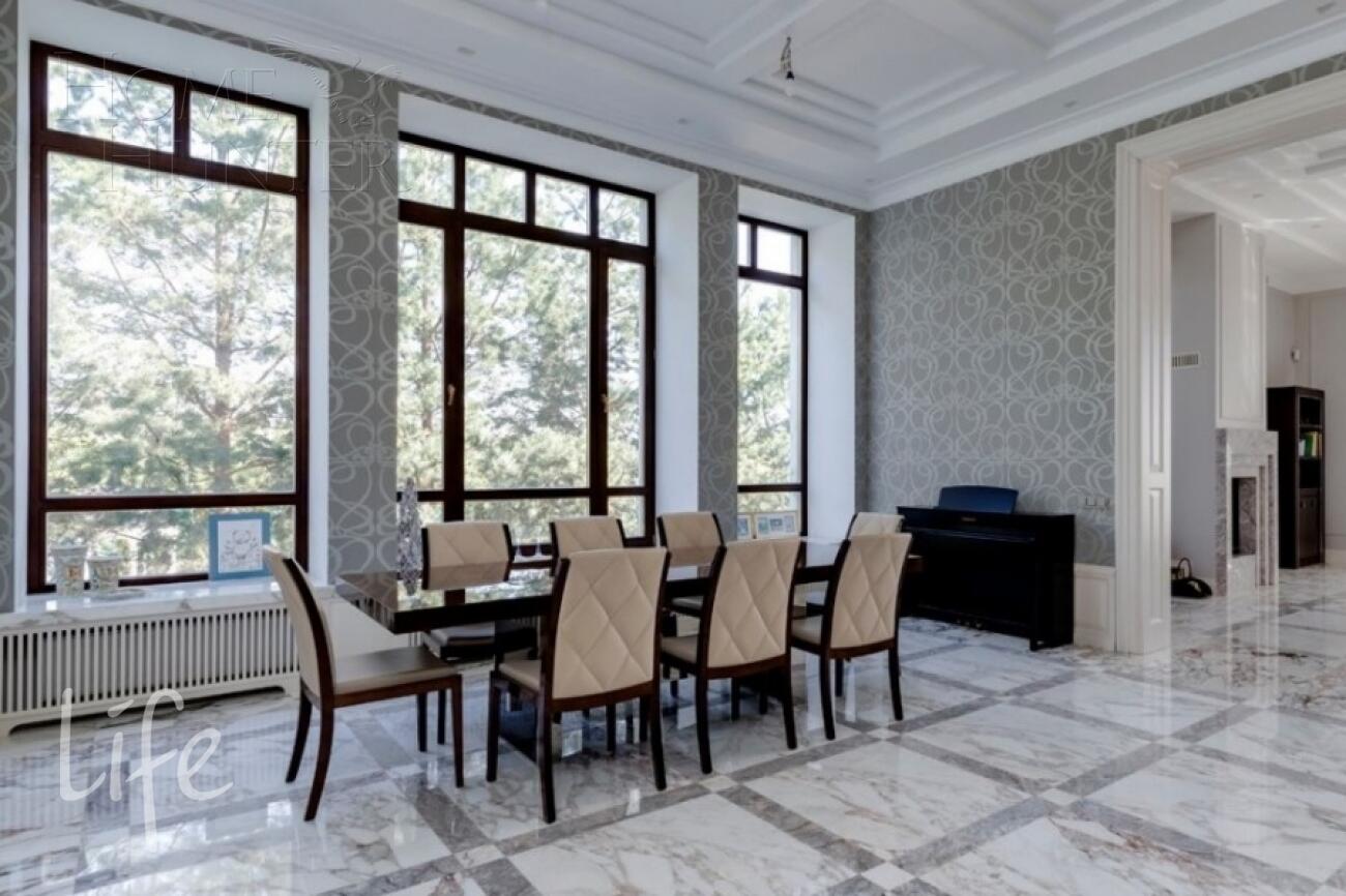 3-этажный коттедж 1 185 м² с отделкой