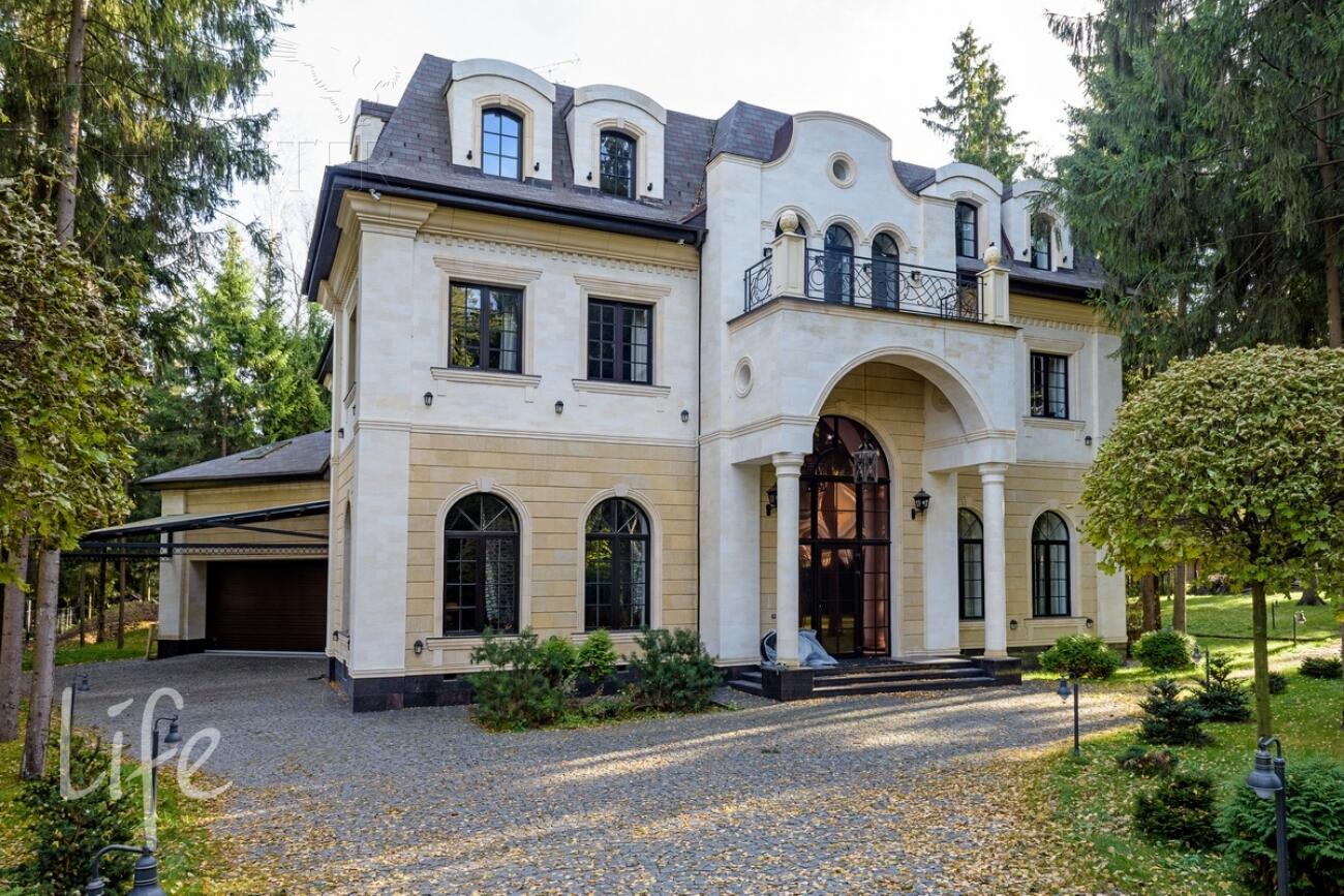 2-этажный коттедж 800 м² с отделкой