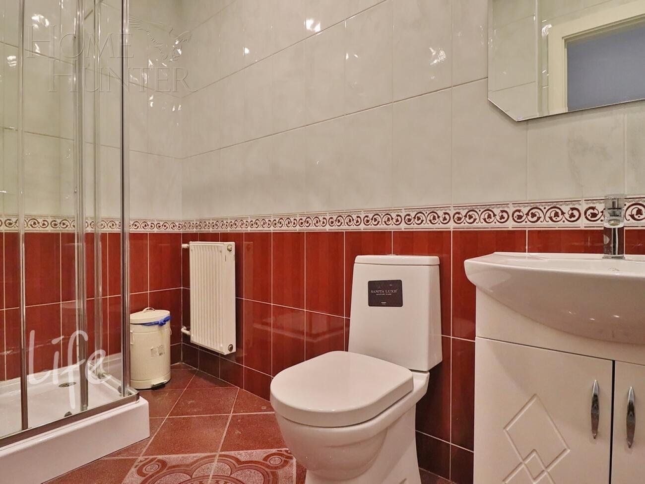 2-этажный коттедж 450 м² с отделкой