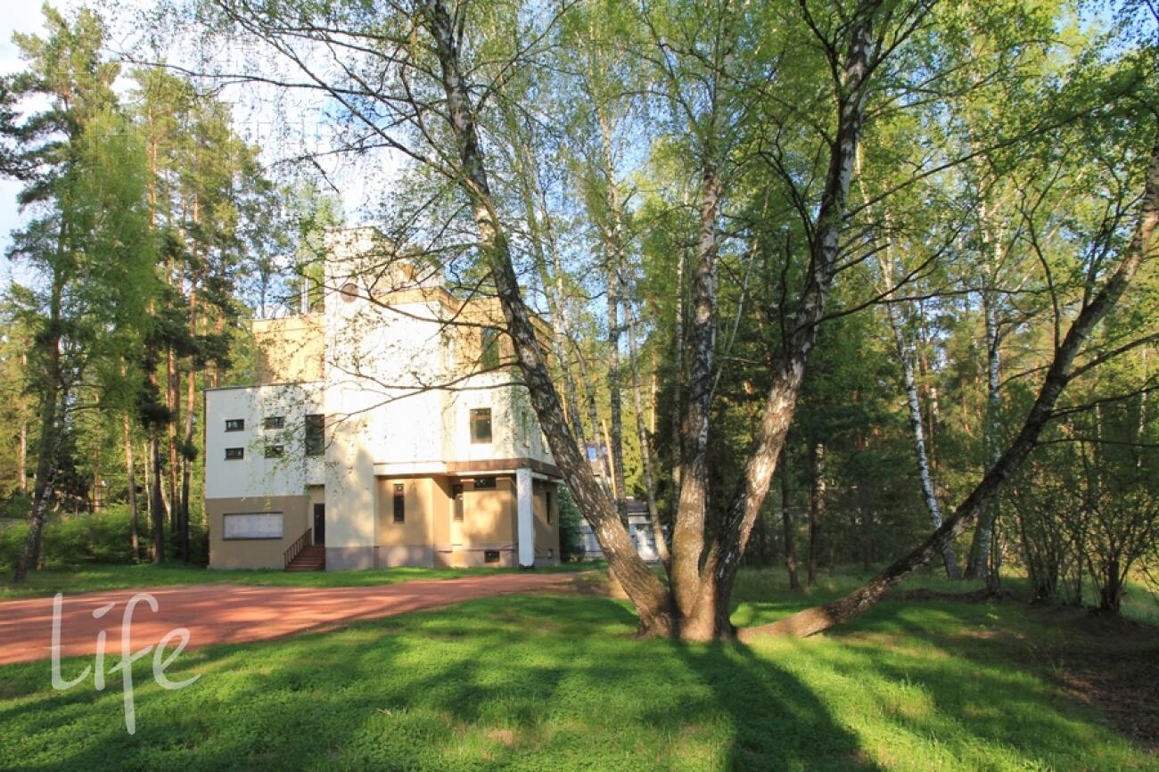 2-этажный коттедж 740 м² без отделки