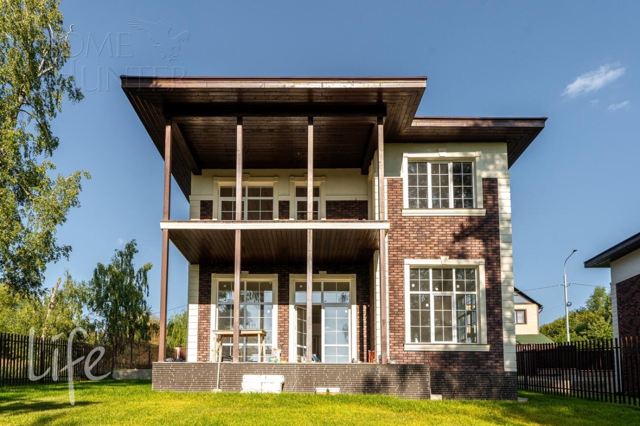 2-этажный коттедж 240 м² с отделкой