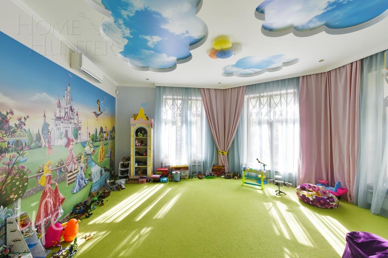 2-этажный коттедж 1 100 м² с отделкой