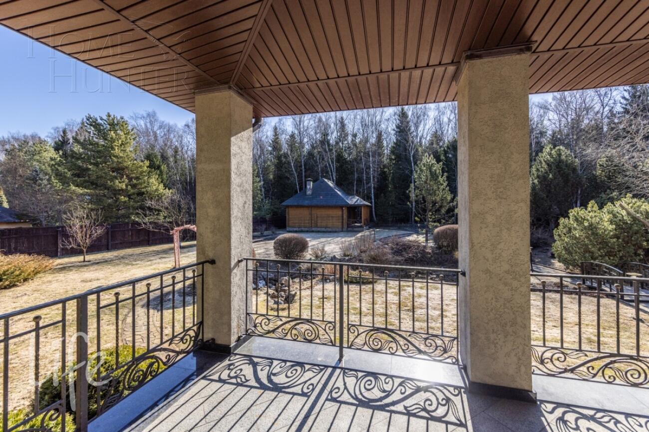 2-этажный коттедж 340 м² с отделкой