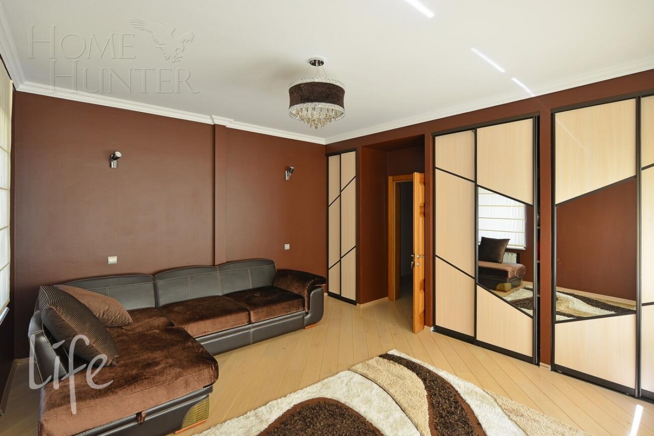 2-этажный коттедж 600 м² с отделкой