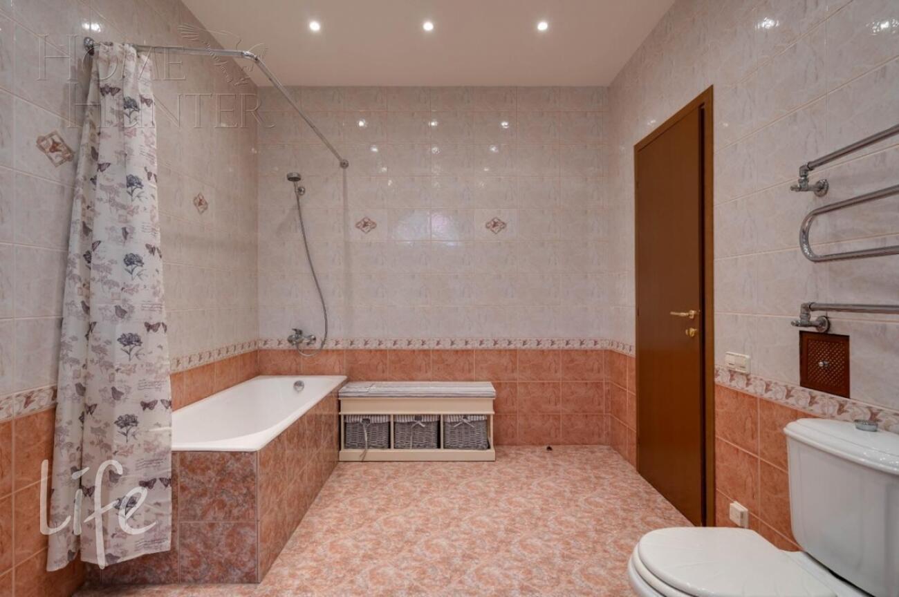 2-этажный коттедж 370 м² с отделкой