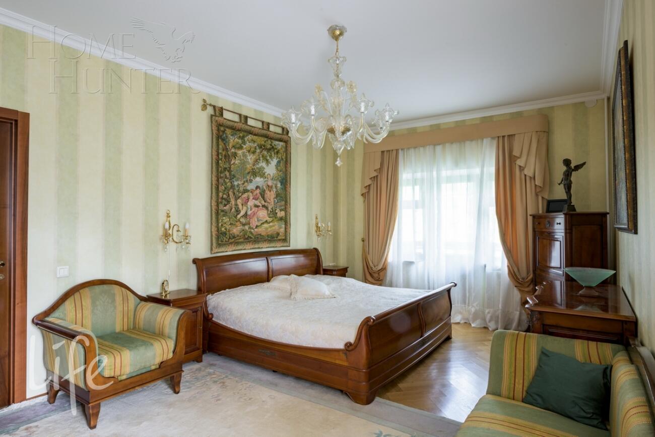 2-этажный коттедж 880 м² с отделкой