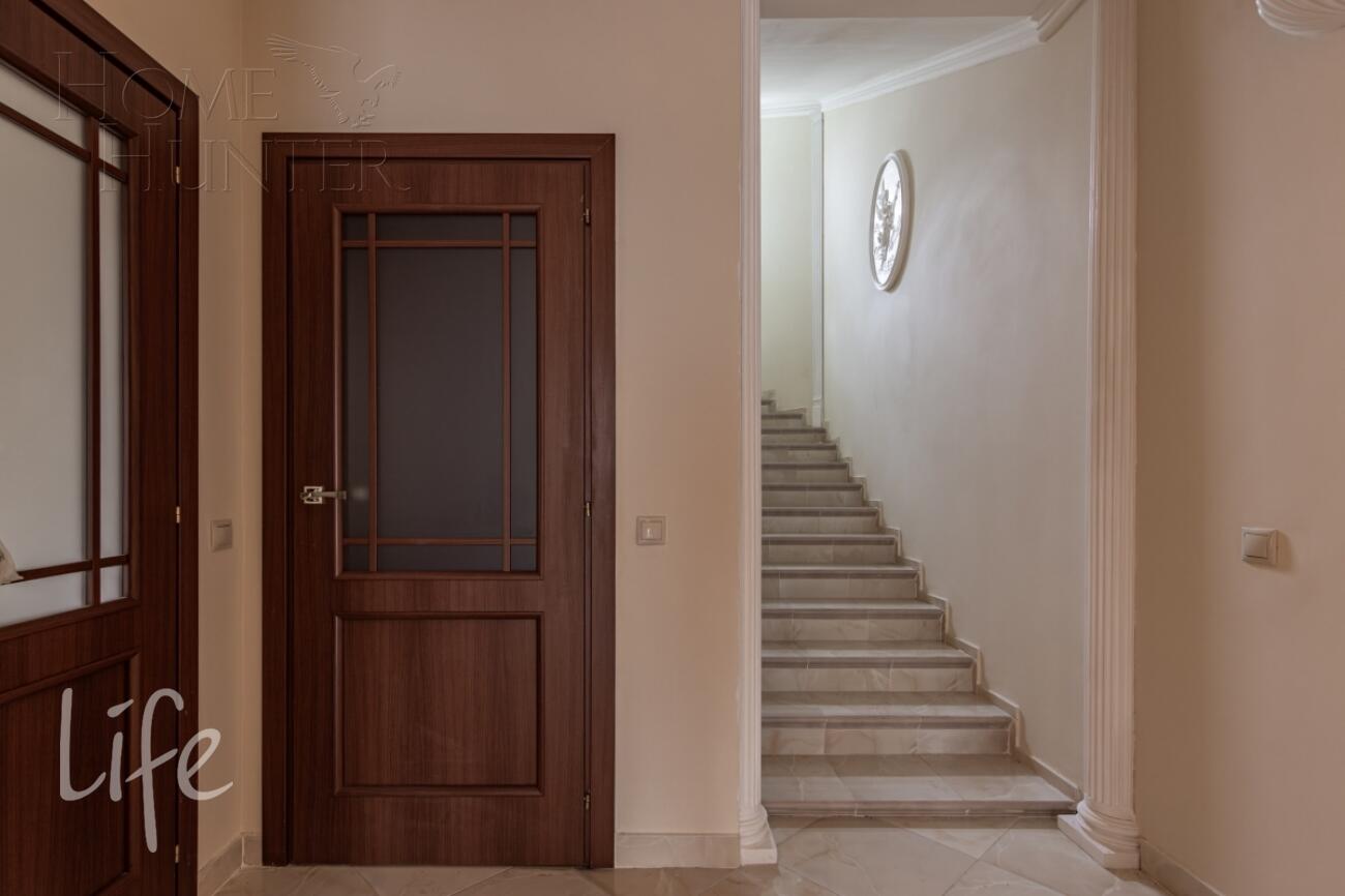 2-этажный коттедж 370 м² с отделкой