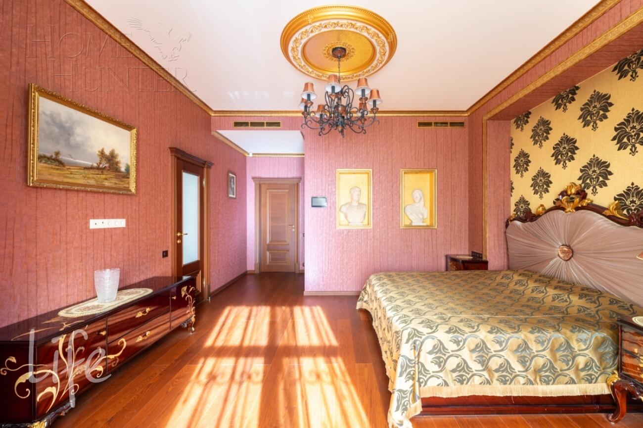 3-этажный таунхаус 293 м² с отделкой