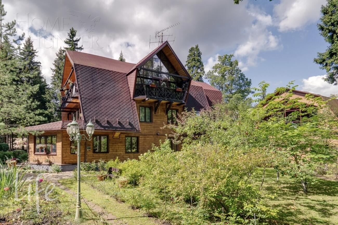 3-этажный коттедж 650 м² с отделкой