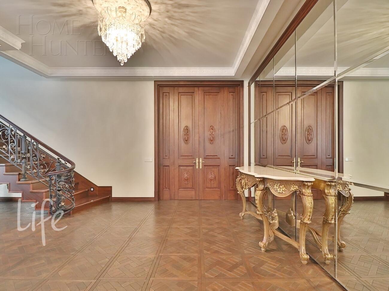 2-этажный коттедж 817 м² с отделкой