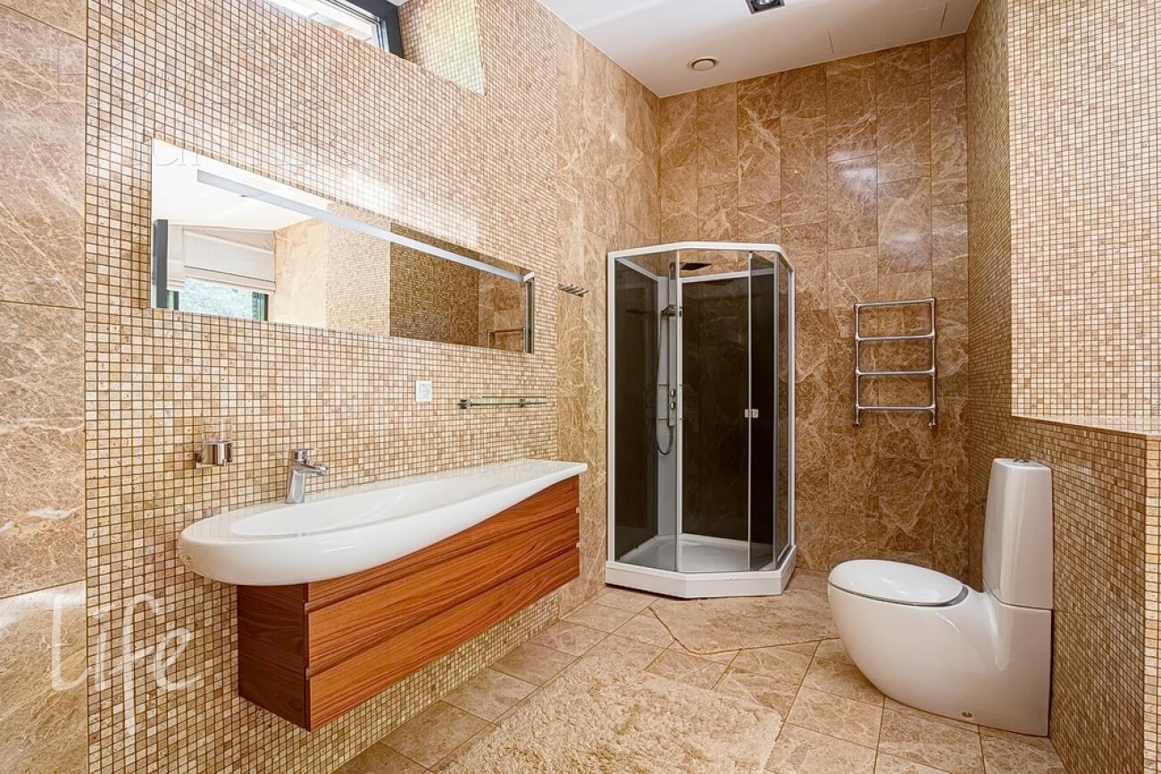 3-этажный коттедж 539 м² с отделкой