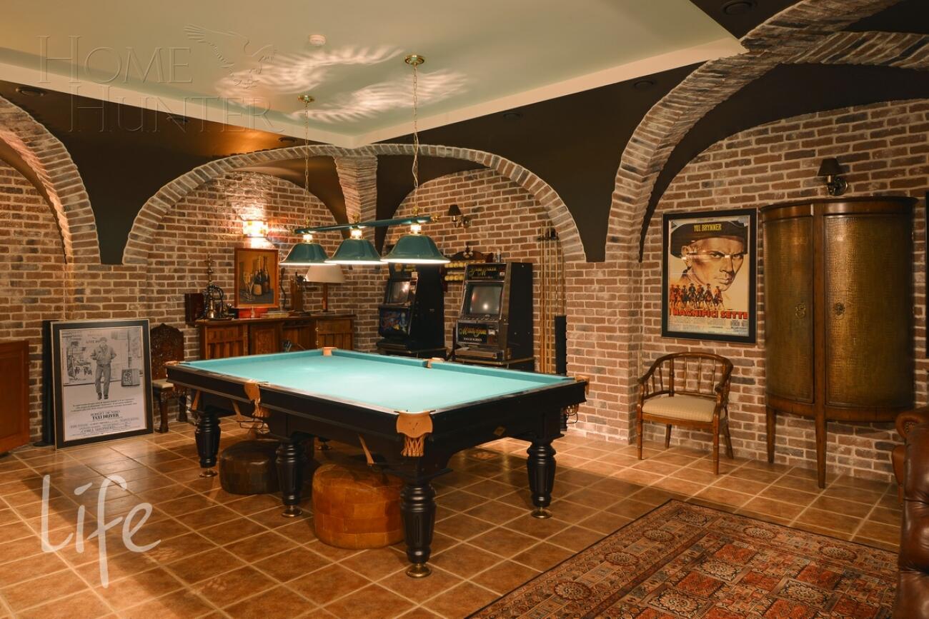 2-этажный коттедж 1 400 м² с отделкой