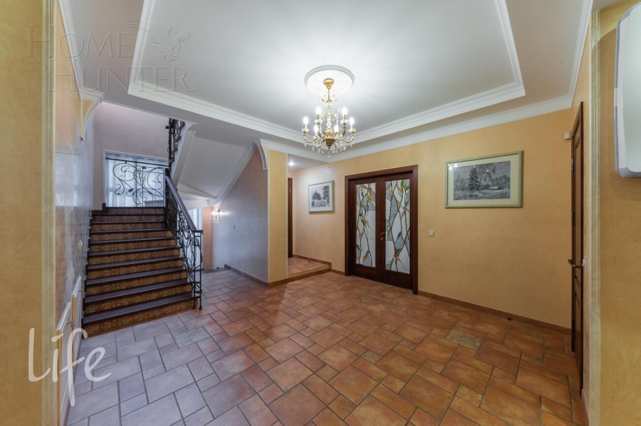 2-этажный коттедж 608 м² с отделкой