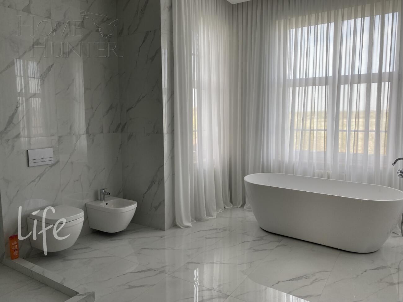 2-этажный таунхаус 345 м² с отделкой