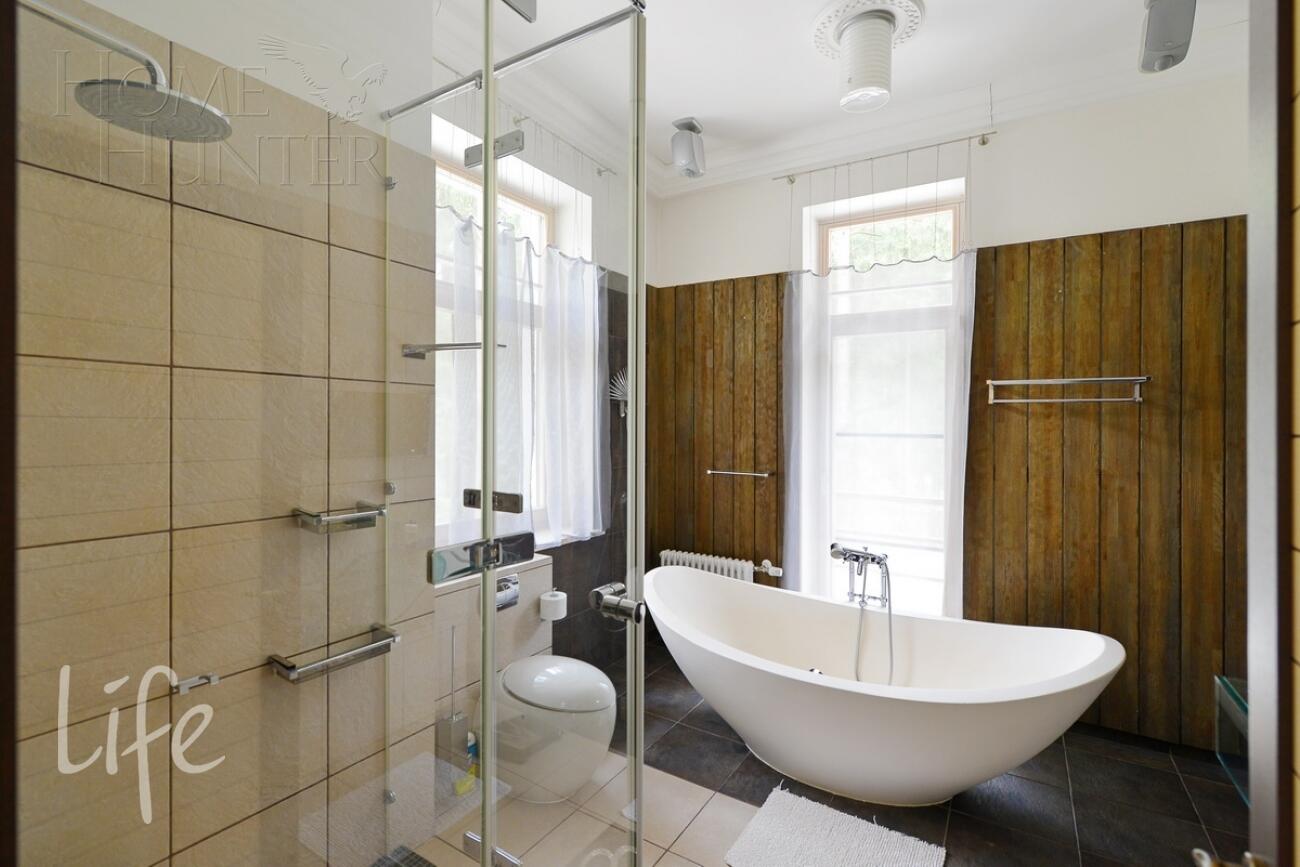 2-этажный коттедж 850 м² с отделкой