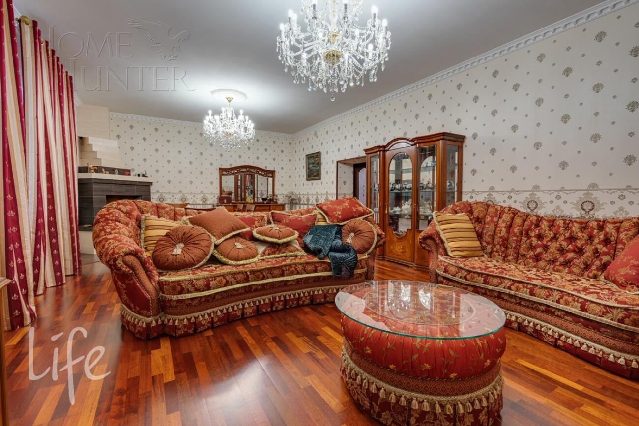 2-этажный коттедж 563 м² с отделкой