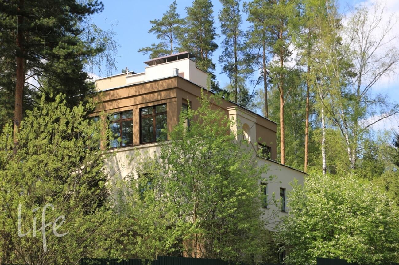 2-этажный коттедж 740 м² без отделки