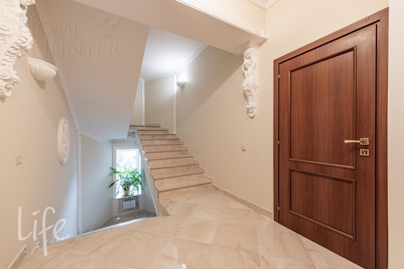 2-этажный коттедж 370 м² с отделкой