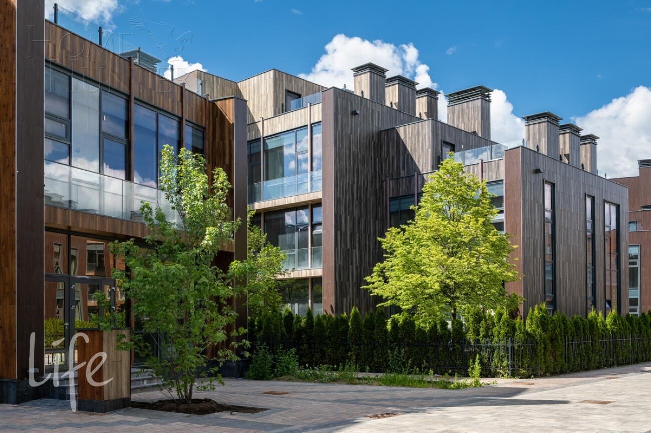 3-этажный таунхаус 238 м² без отделки