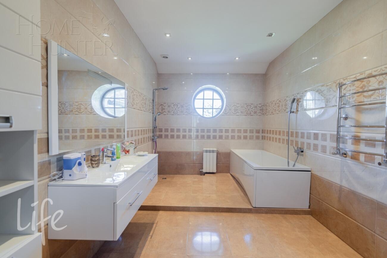 2-этажный коттедж 730 м² с отделкой