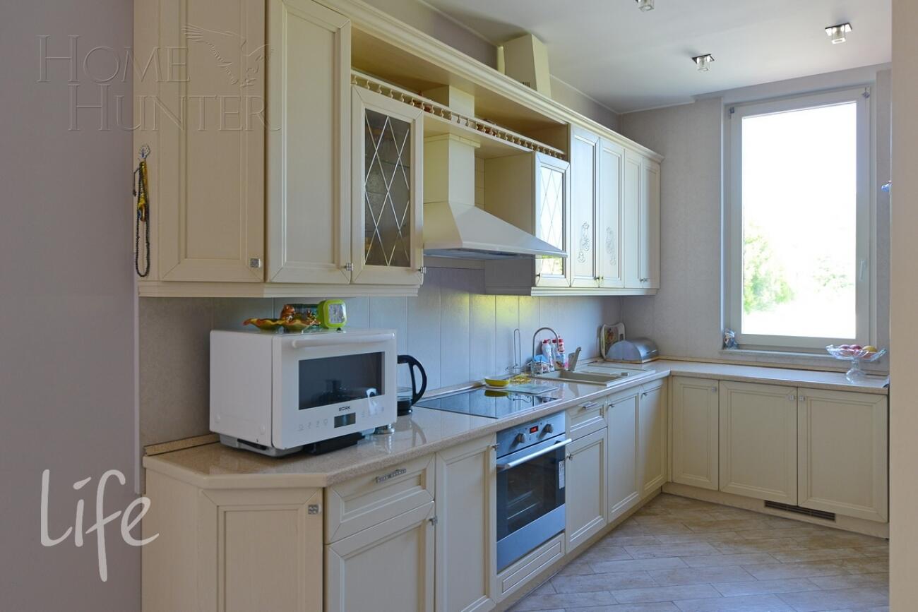 2-этажный коттедж 600 м² с отделкой