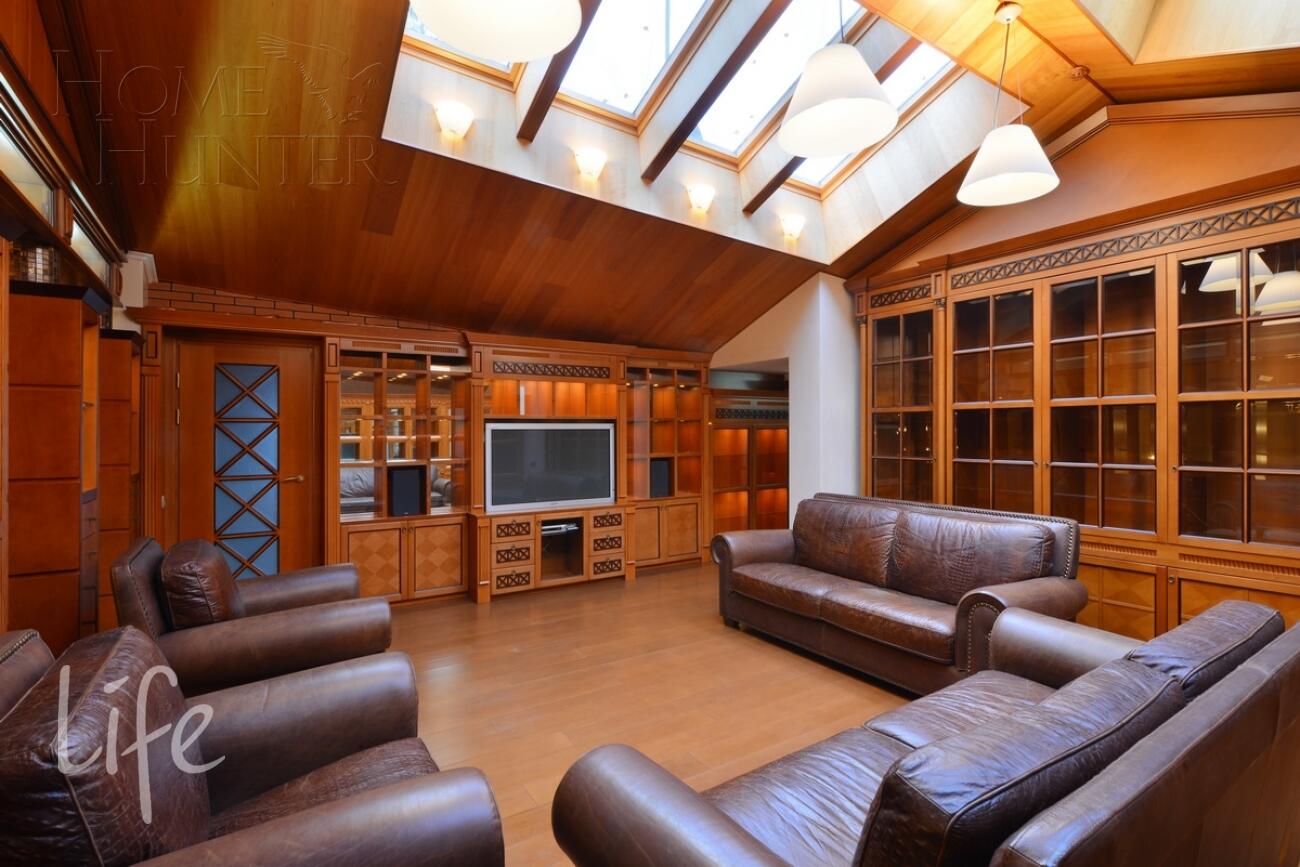 2-этажный коттедж 570 м² с отделкой