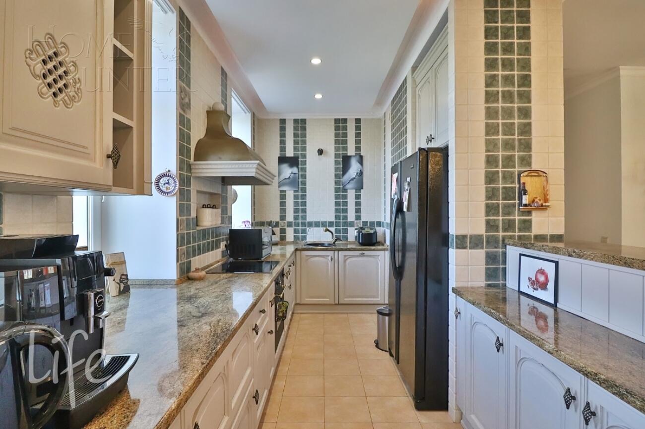 3-этажный таунхаус 408 м² с отделкой