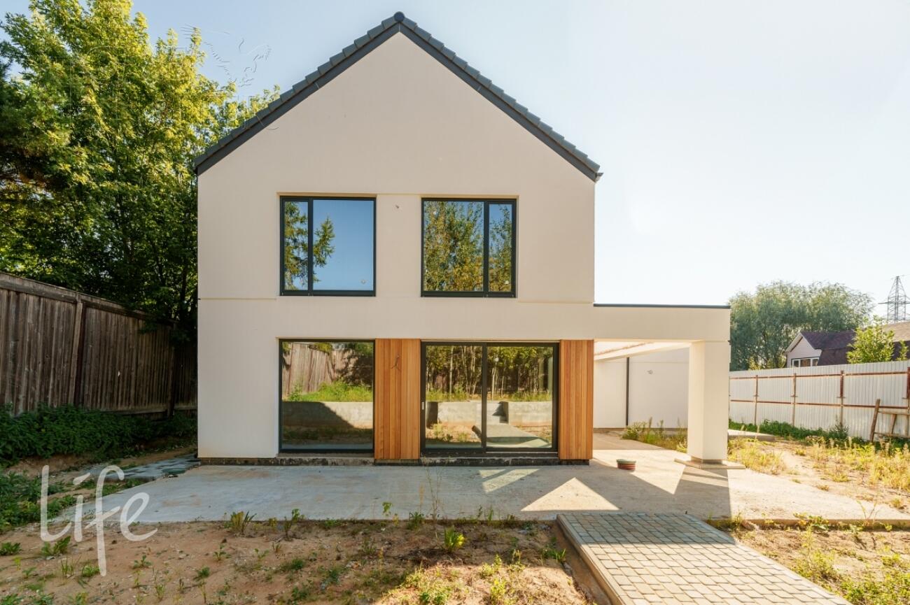 2-этажный коттедж 350 м² без отделки