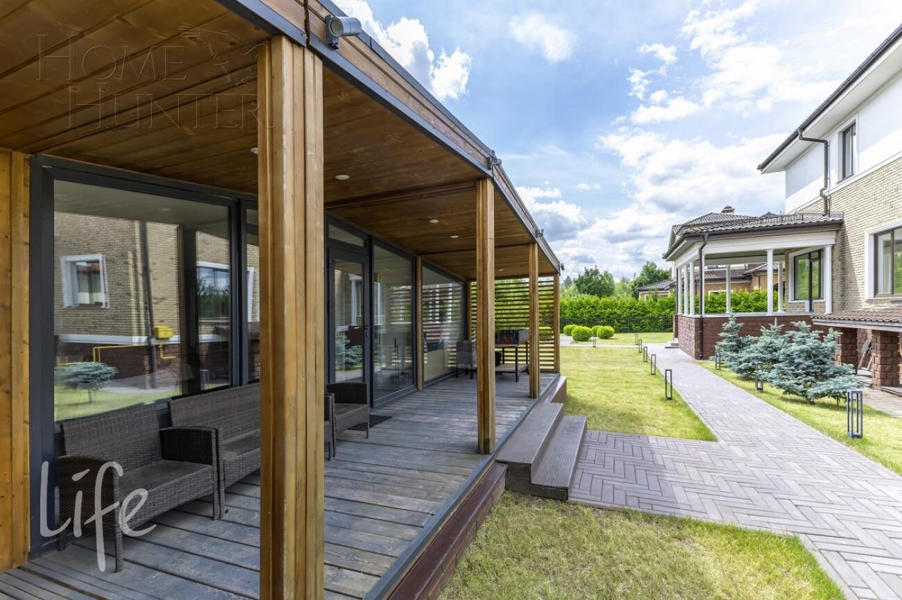 2-этажный коттедж 560 м² без отделки