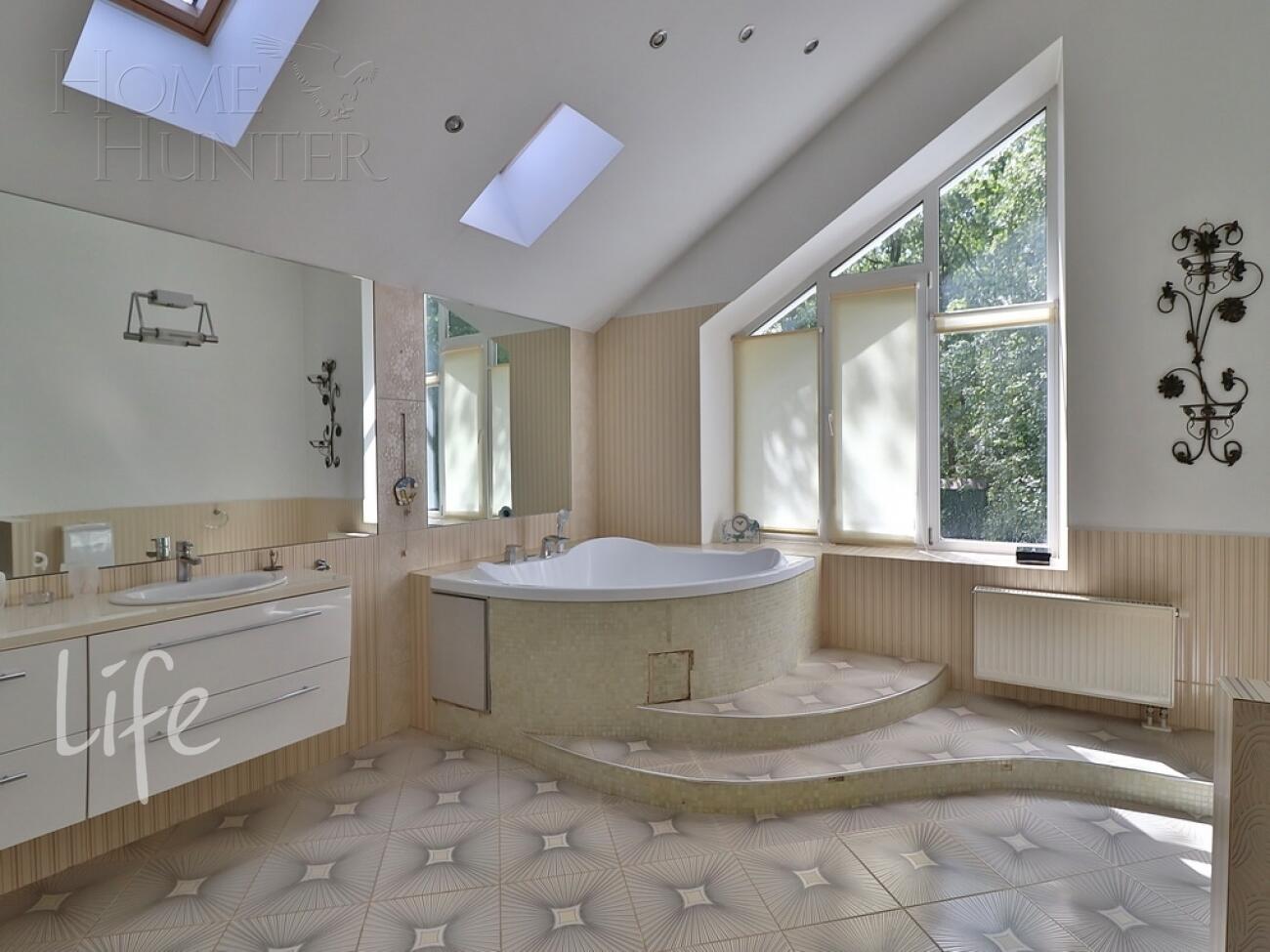 2-этажный коттедж 386 м² с отделкой