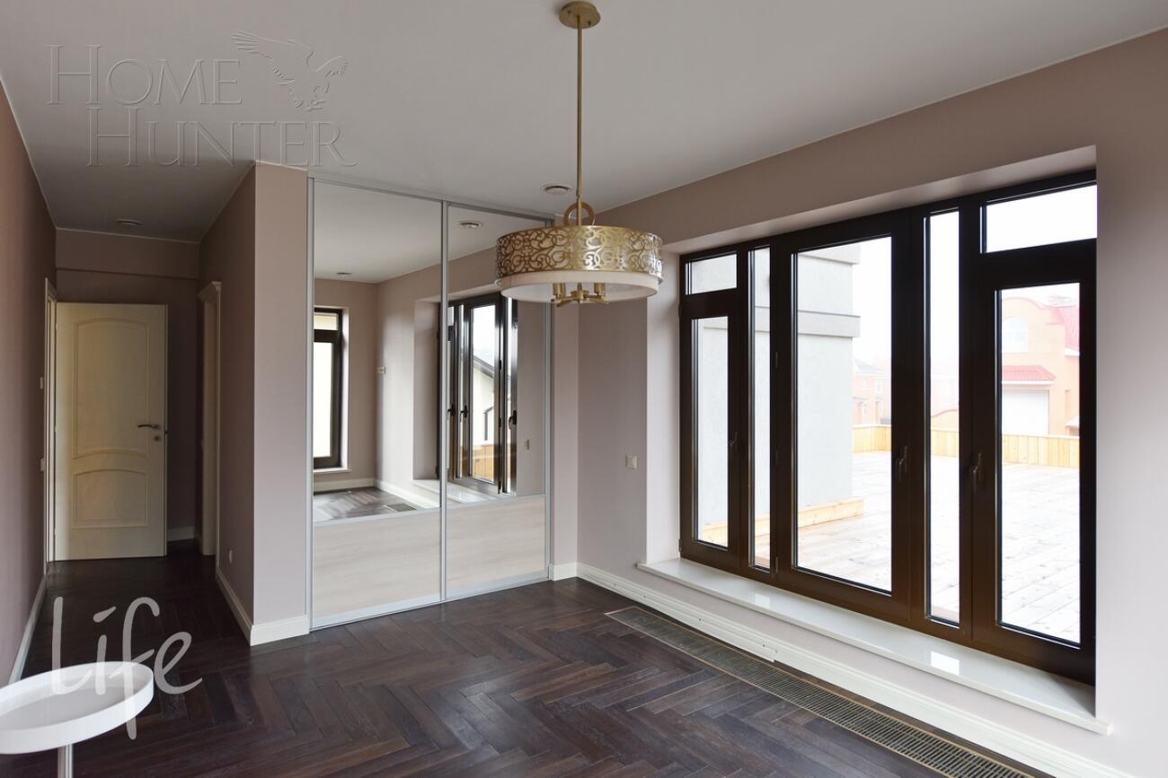 2-этажный коттедж 350 м² с отделкой