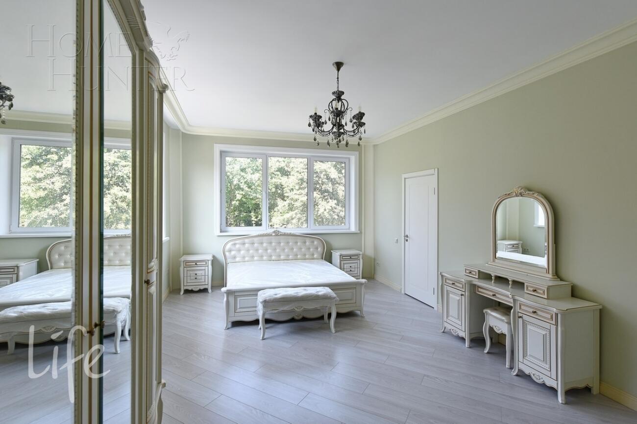 2-этажный коттедж 283 м² без отделки