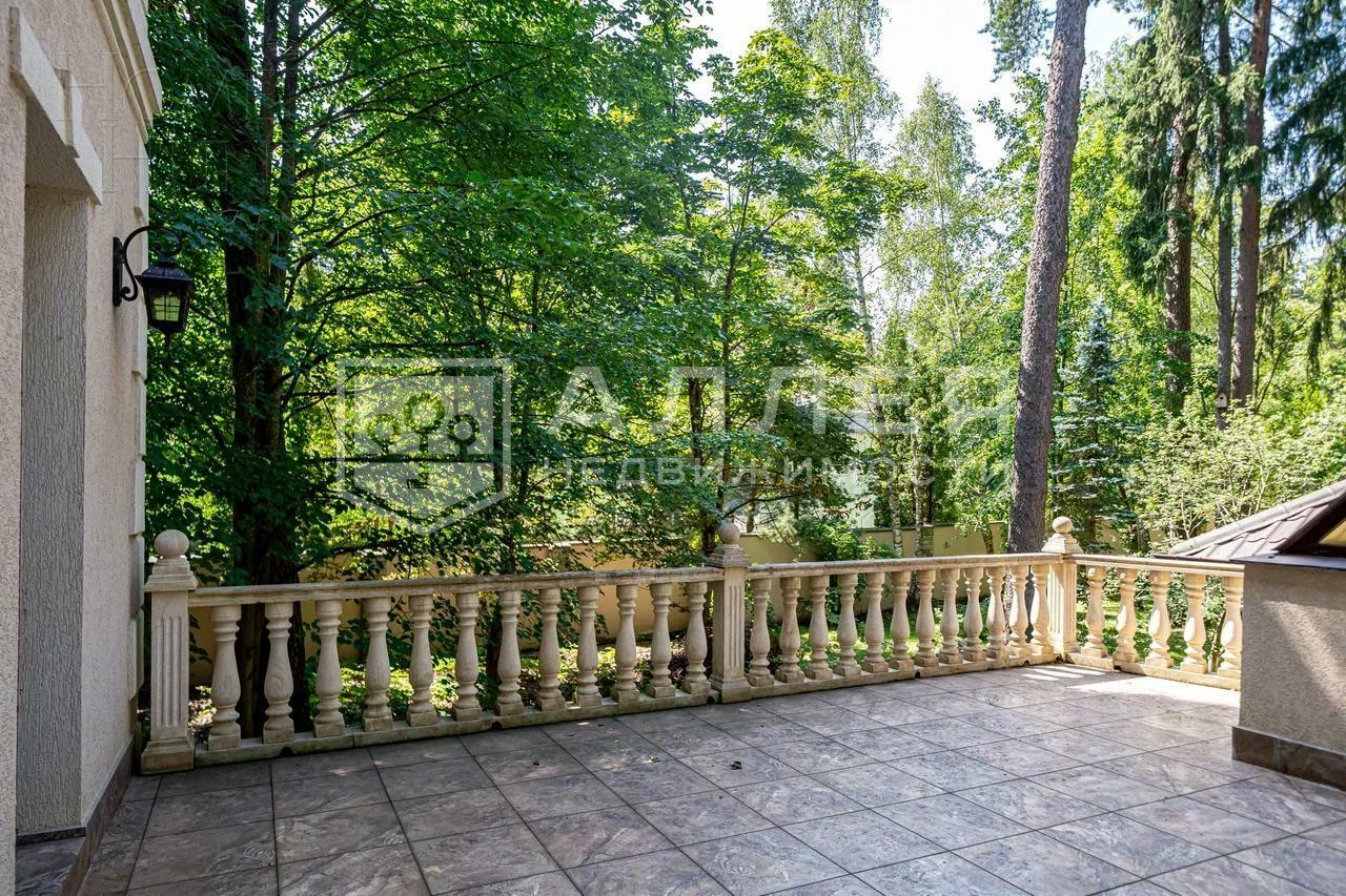 2-этажный коттедж 850 м² с отделкой