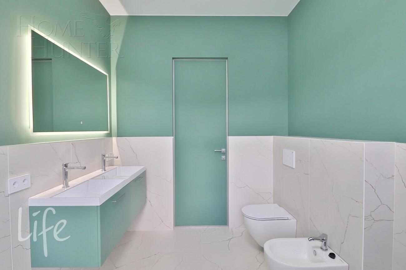 2-этажный коттедж 250 м² с отделкой