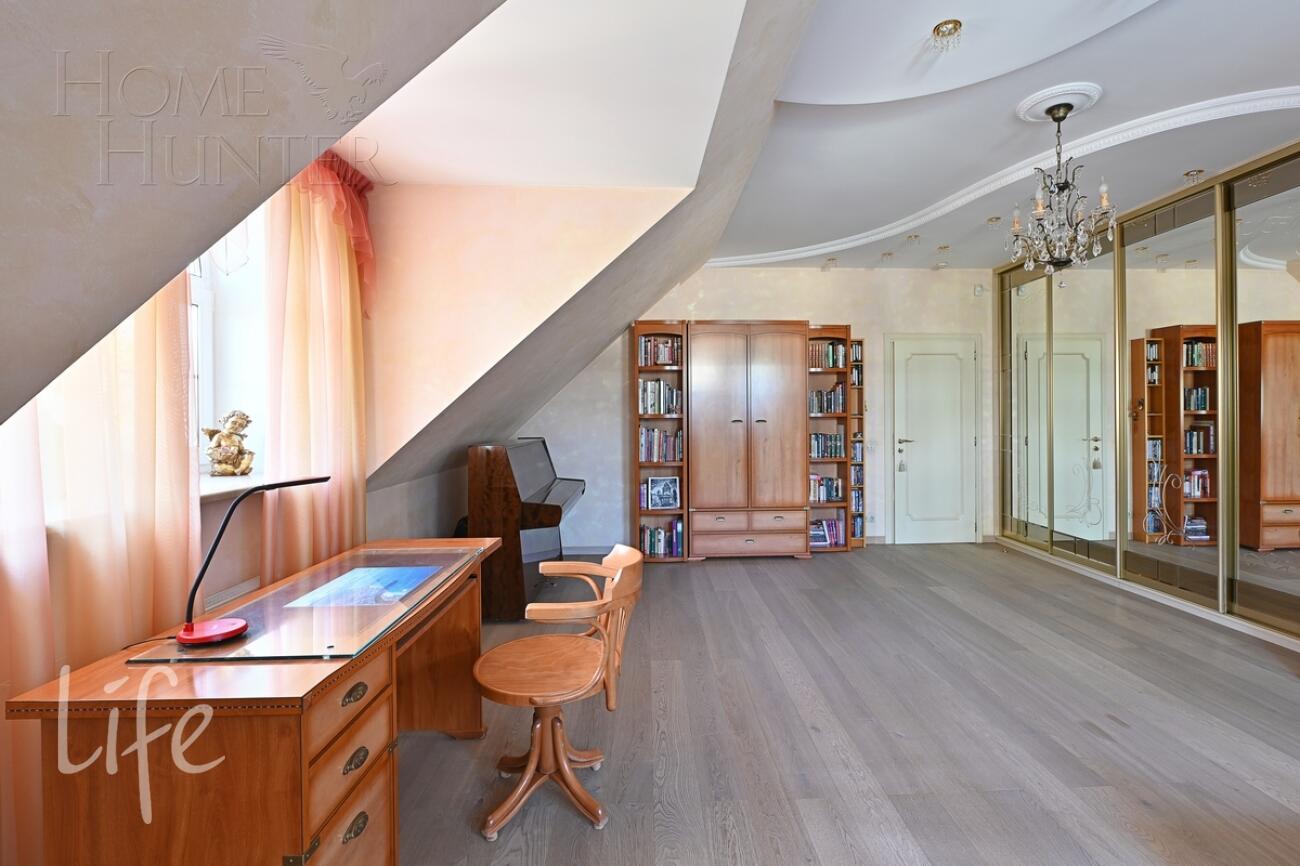 2-этажный коттедж 500 м² с отделкой