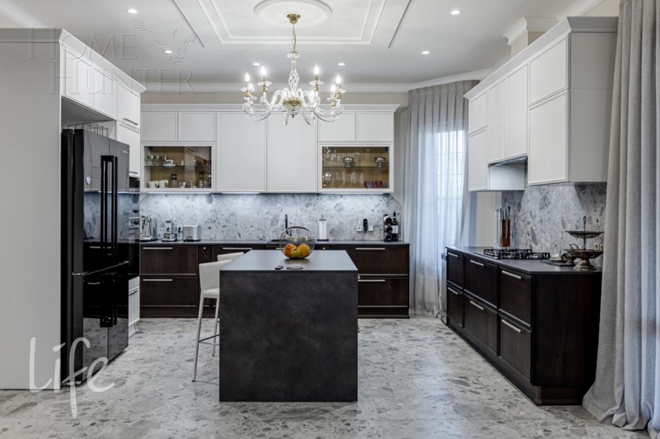 2-этажный коттедж 550 м² с отделкой