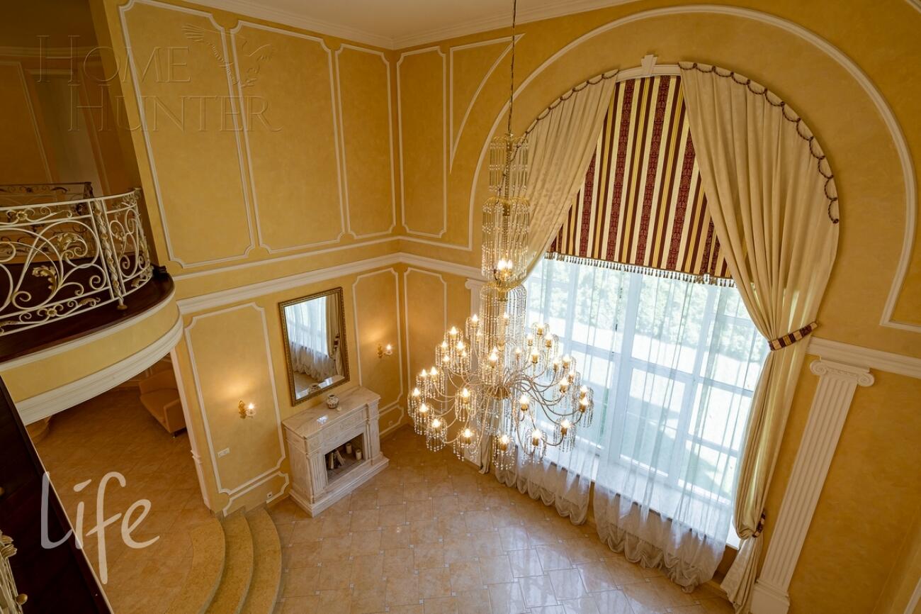 3-этажный коттедж 700 м² с отделкой